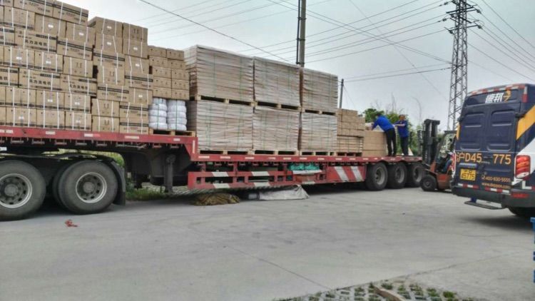 最后一車裝載即將結束