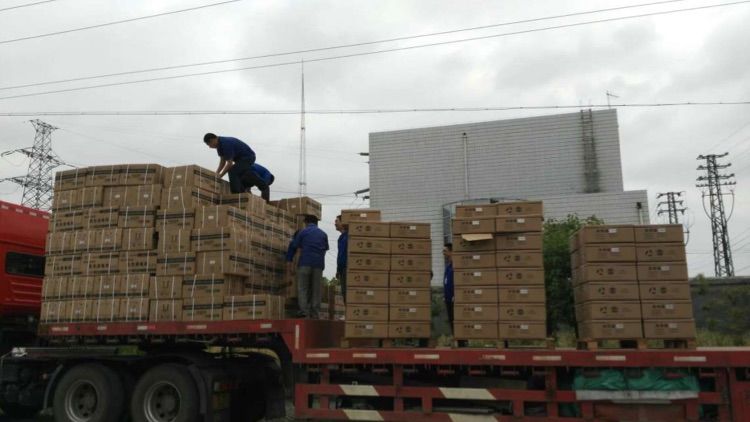 站在頂端，注意安全